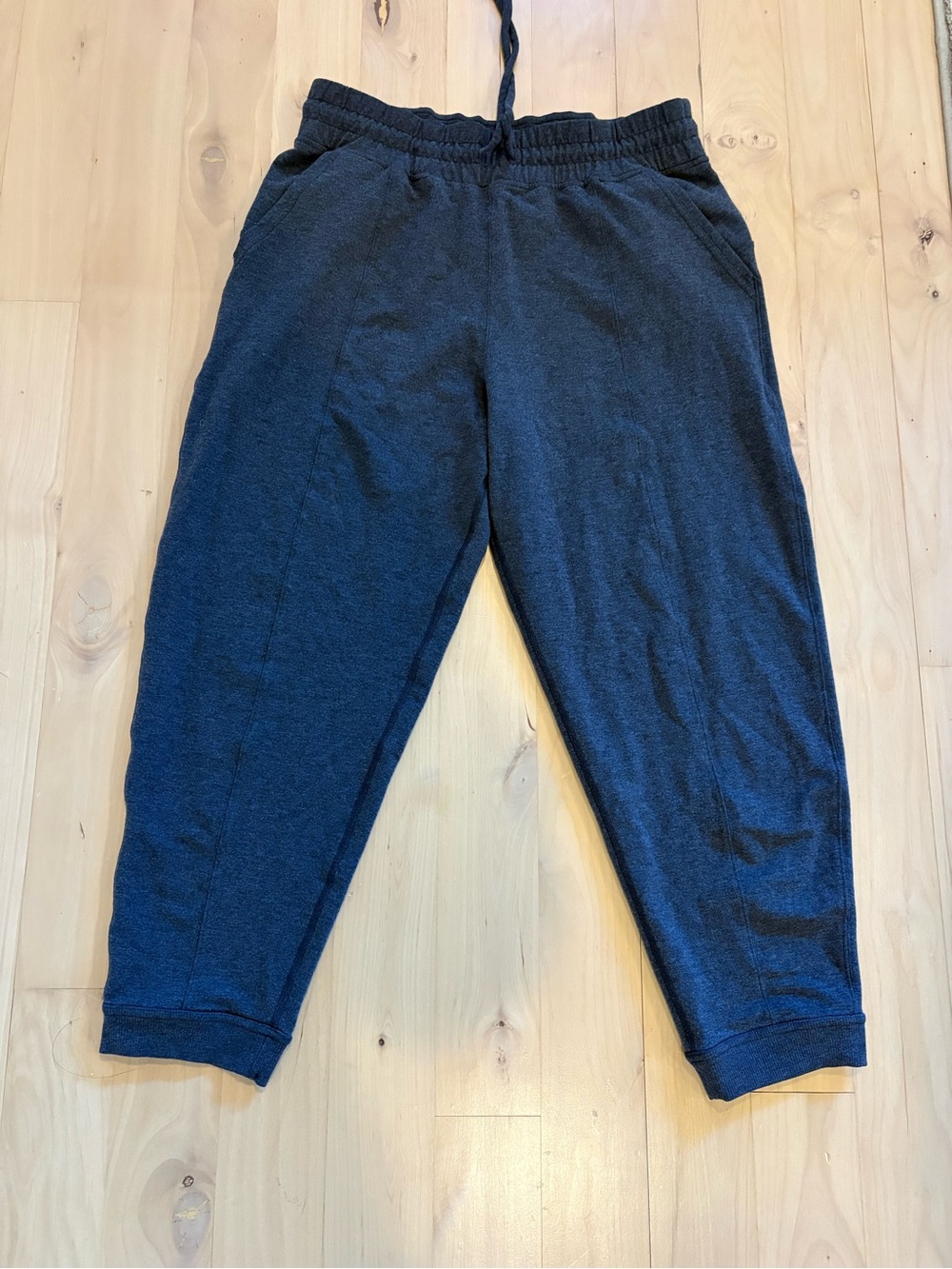 Lululemon at my leisure Jogger crop Sweatpants